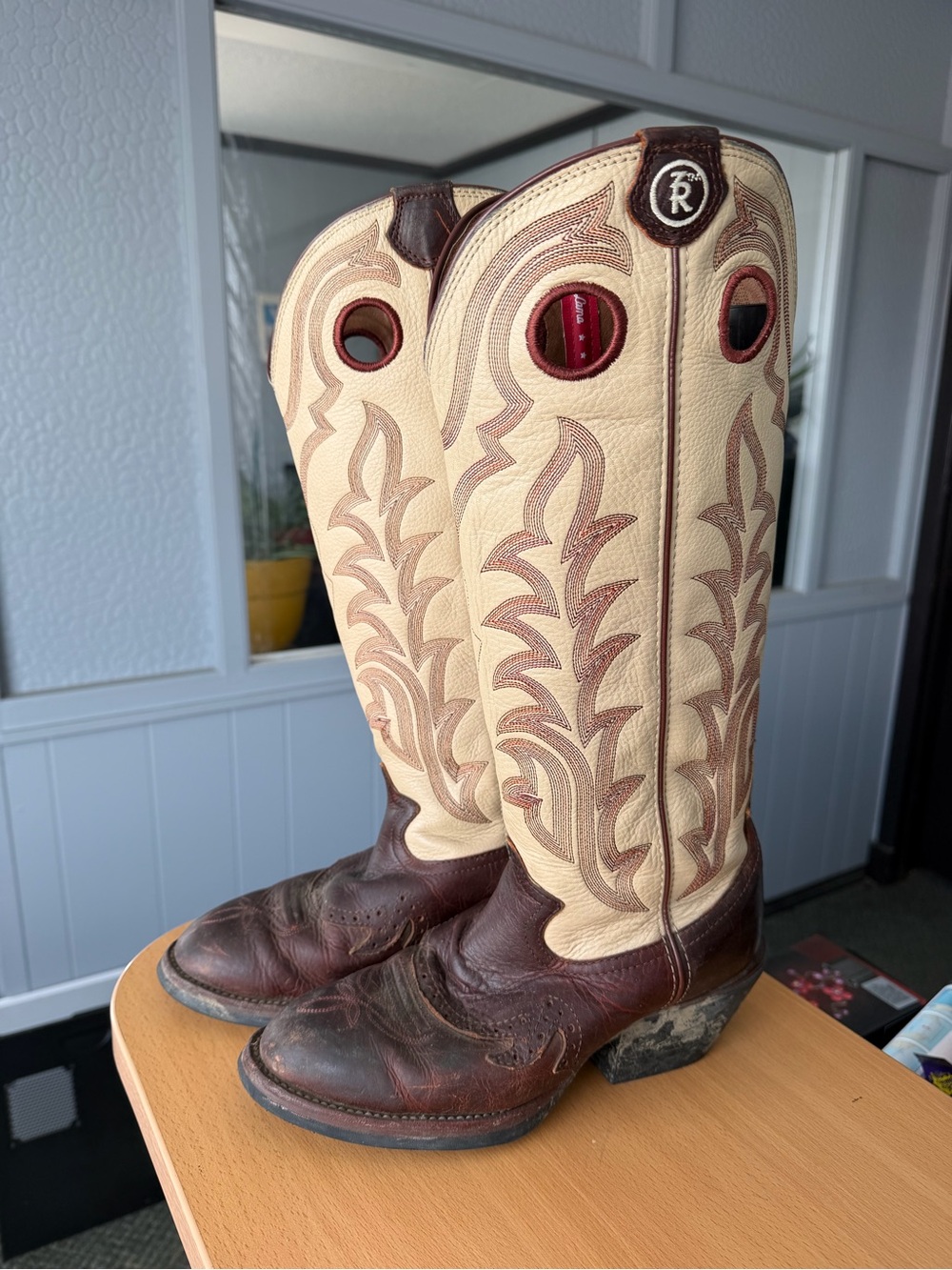 Tony Lama Leather Bucharoo Western Boots